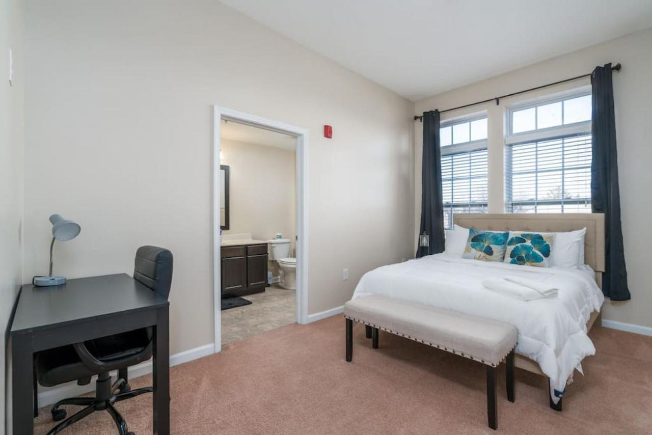 Private Bedroom Downtown Indy - Shared Indianapolis Zewnętrze zdjęcie